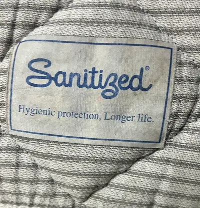 Bed and mattress with Sanitized hygienic protection - good condition