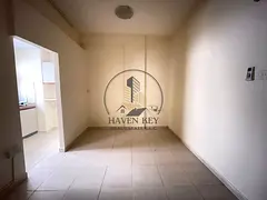 VERY SPACIOUS STODIO READY TO MOVE APARTMENT SPREATE KITCHEN GOOD MANTINACE GOOD LOCATION ON RODE BU