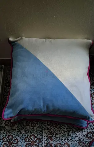 Sofa cusion for urgent sale