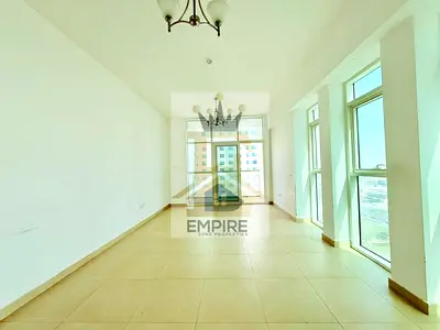 SUPER OFFER//SPACIOUS BRIGHT APPARTMENT//MEAD ROOM//PRIME LOCATION OPEN VIEW//FREE PARKING//EASY EXIT TO DUBAI