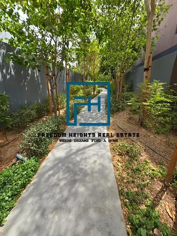 فيلا مستقلة فاخرة من 4 غرف نوم | حمام سباحة خاص | قسط المعيشة | سيكويا – مسار