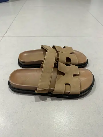 Beige leather slip-on sandals, size 38EU