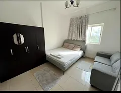 Luxury private room | Next to bus stop