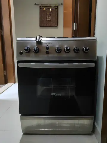 Stainless Steel Freestanding Gas Oven and Cooker - Good Working Condition