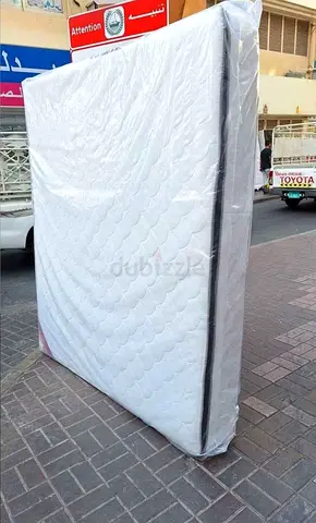 Mattress with attached top foam King size mattress 180x200cm.  Same day delivery available