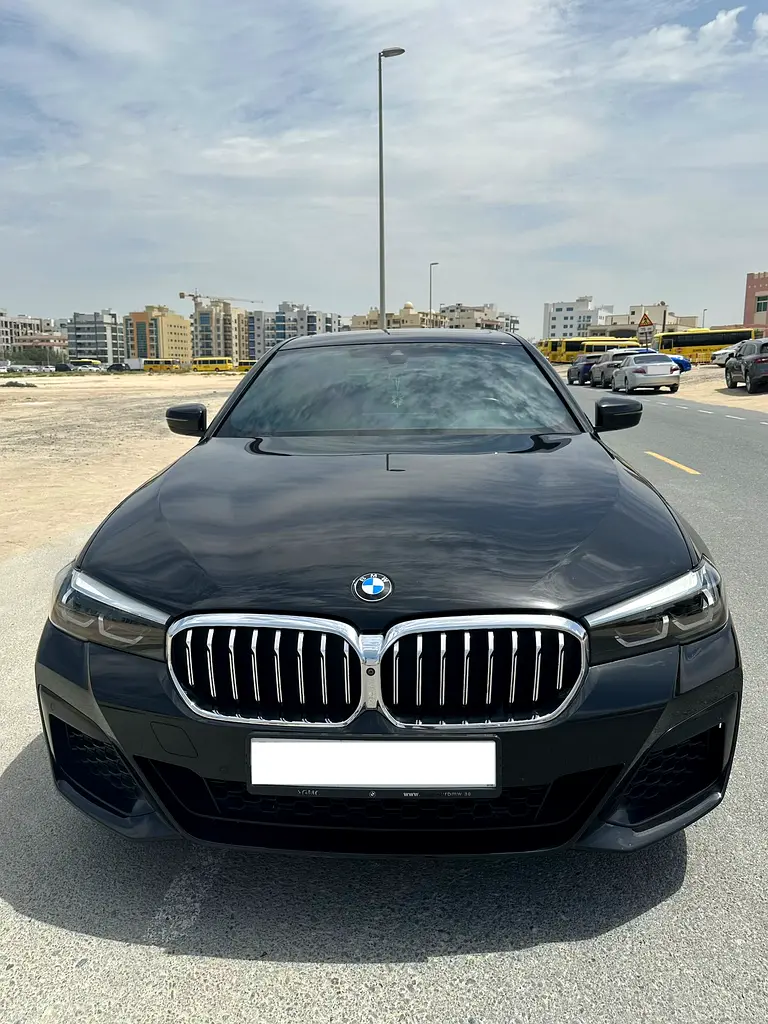 BMW 5-Series 2022 — photo 1 of 10