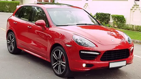 AWESOME RED PORSCHE CAYENNE GTS • FULL OPTIONS • GCC  • WELL MAINTAINED • LOW MILES