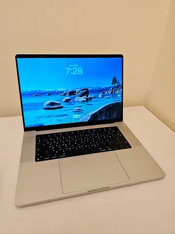 Macbook M1 Max Ram 32 ssd 1 Tb Screen 16 inch