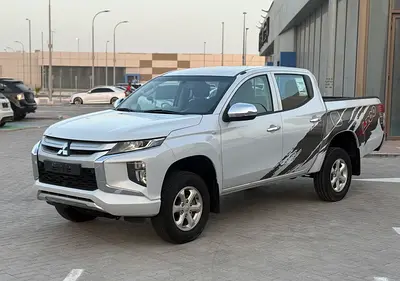 Mitsubishi L200 4X4 2020  GCC manual transmission
