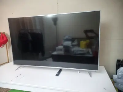 65 inches TCL LED TV in good working condition