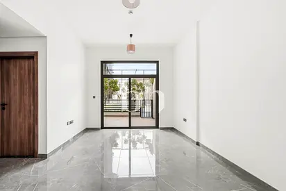 Low Floor | Spacious 1BR | Tenanted Investment Unit