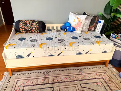 Single bed from Home centre