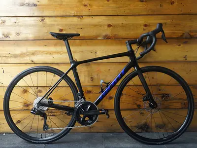 Giant TCR Advanced 1 Road Bike