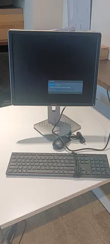 HP 19-inch LED Monitor with Keyboard  Mouse — Ready to Use