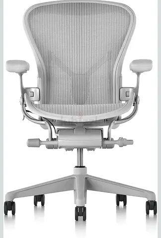 Herman miller Aeron remastered size B