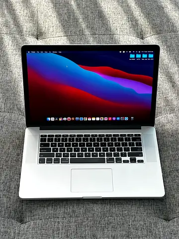 MacBook Pro 15-inch (Silver) - Good Working Condition