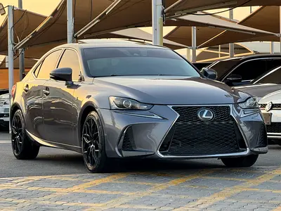 2019 Lexus IS-SERIES — фото 5