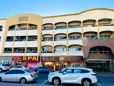 Keralites Male Executive Bed Space Available in Karama