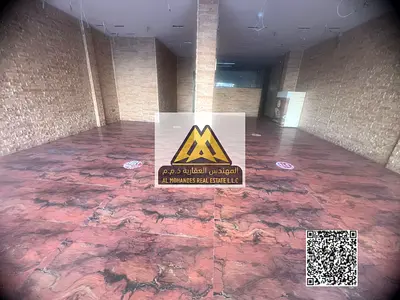 متاح للإيجار محل تجاري في منطقة النخيل عجمان بمساحة كبيرة وموقع حيوي قريب من كورنيش عجمان، يتميز بحركة مرور مستمرة وقربه من الأسواق والخدمات والمرافق