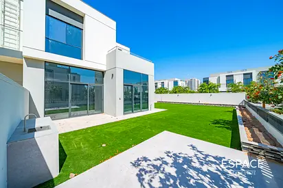 Huge Plot | Great Location | Corner Plot