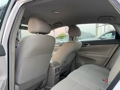 2017 Nissan SENTRA photo 7