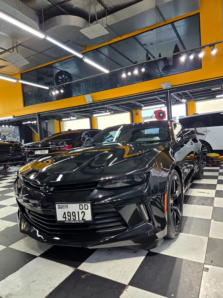 Chevrolet Camaro 2018 — photo 1 of 11