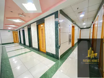 Lavish studio with good kitchen on prime location