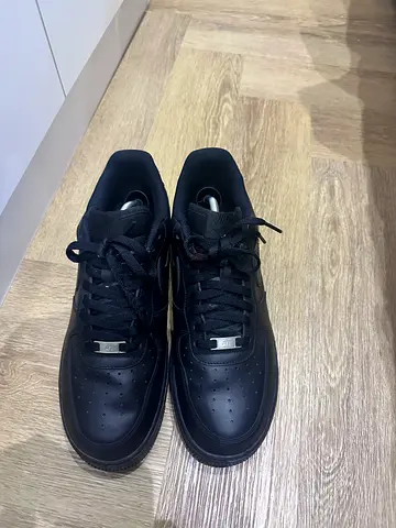 Black air force 1 (mens) - gently used