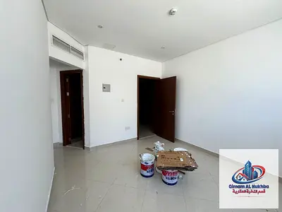 افضل غرفه وصاله للايجار السنوي في منطقه الخان بالشارقه مساحه واسعه ومريحه تكيف وغاز مركزي  موقع استراتيجي قريب لجميع الخدمات والمركز والموصلات العامه