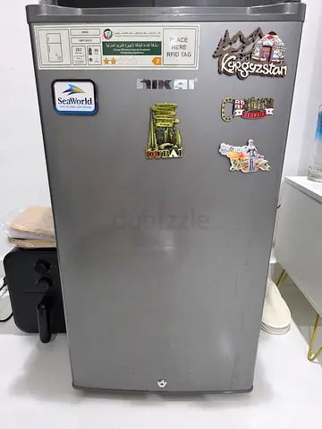 130L Nikai Compact single-door fridge in very good condition - ideal for bedroom or office