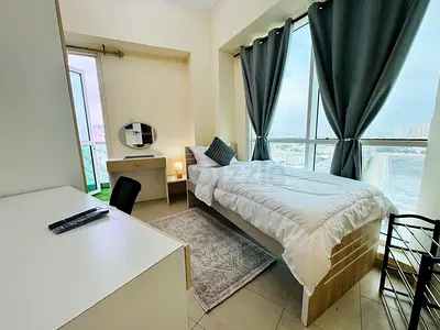 سكن بارتشن بنات فقط - بالنهدة 1 - دبي –قريب الموصلات والمترو- مبنى جديد – وفرش جديد