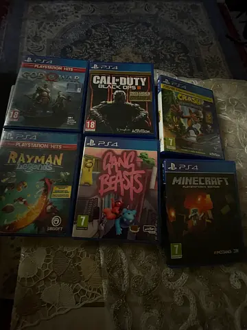 5 PS4 Games all together limited time offer — good condition  note $% of war is sold.
