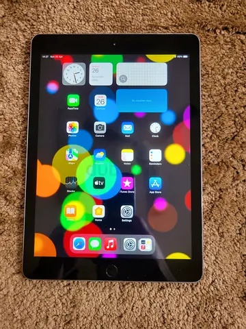 ipad 5th generation  32GB ( fixed price)
delivery  available