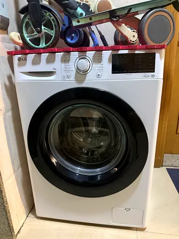 Washing machine LG 9kg like new very good condition