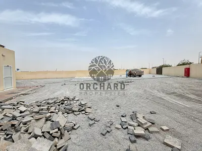 12000 sqft / 30 killowat/ Enterlock / front of Road