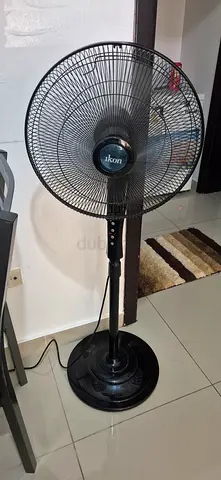 Standing pedestal fan - works well, used condition