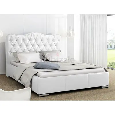 White Upholstered Tufted Queen Bed with Headboard
