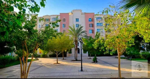 استوديو بإطلالة على الفناء | Mogul 187 | إمكانية استخدام المسبح | ديسكفري جاردنز