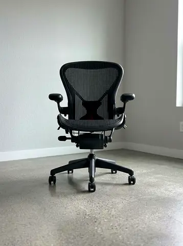 Used Herman Miller Aeron in good condition