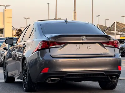 2019 Lexus IS-SERIES — фото 7
