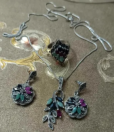 For sale nice necklace silver 925% from Thailand very beautiful necklace 100% original