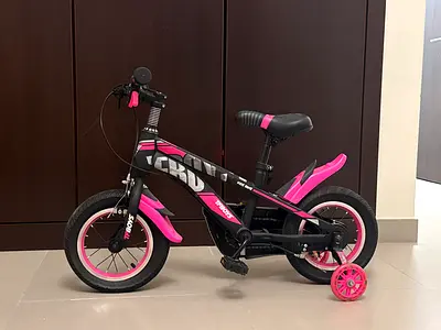 Childrens 12 Pink  Black Bike with Training Wheels - Good Condition