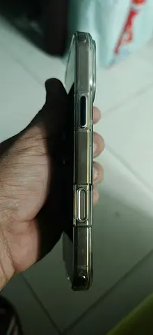 Used 16 pro max (with clear case) — Good working condition