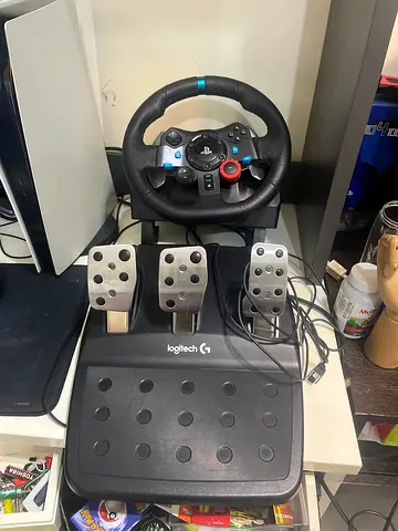 Logitech g29 steering wheel and pedals