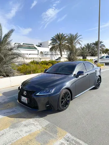 Facelifted Lexus IS 300 with Good Running Condition