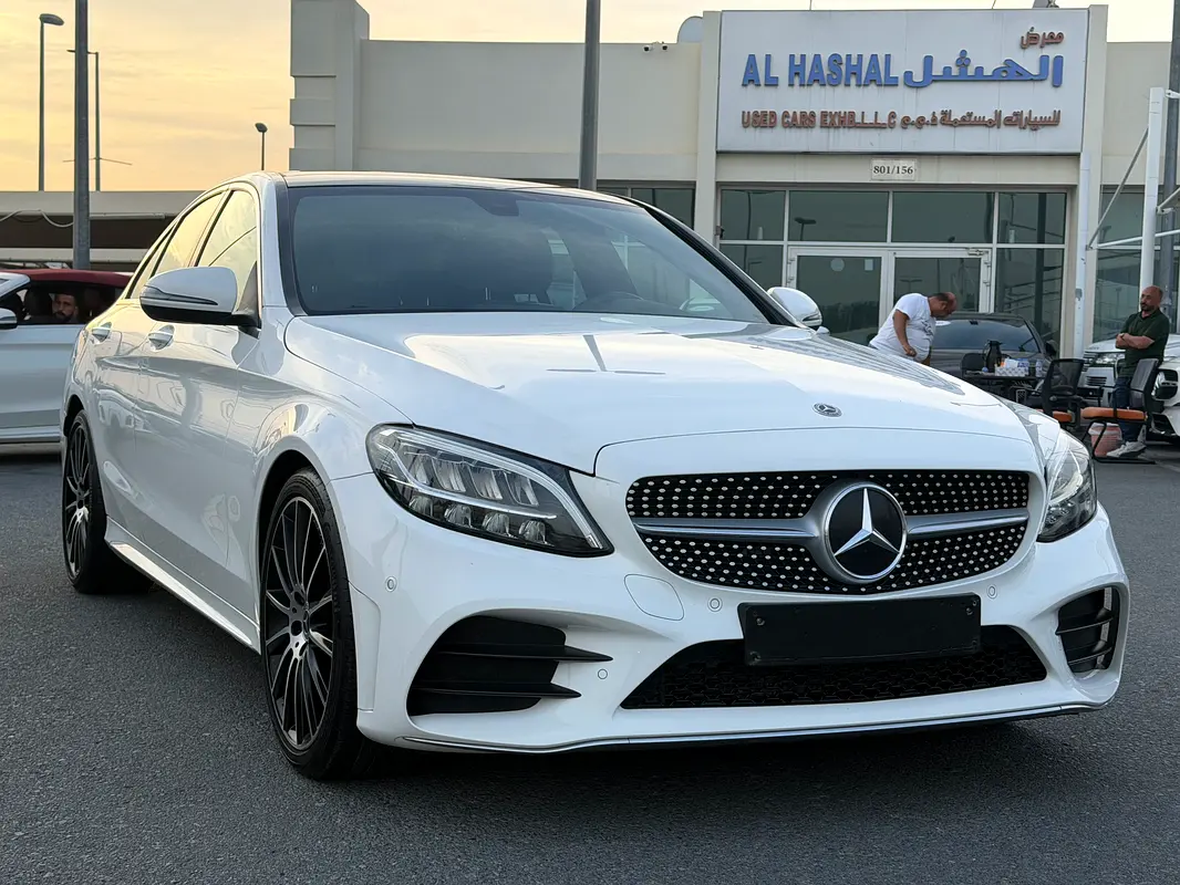 Mercedes-Benz C-Class 2020 — photo 1 of 19
