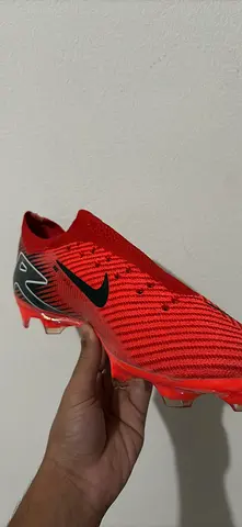 NIKE Air Zoom