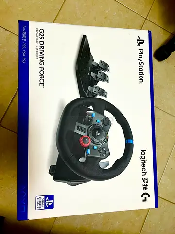 Logitech G29 Driving Force Racing Wheel with Pedals suitable for ps3 ps4 ps5 and pc also 3 games