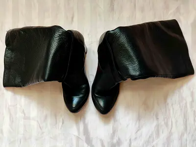 Boots for women from Stradivarius in excellent condition size 39.