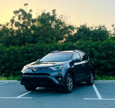 2017 Toyota RAV4 XLE - American Specs - Hybrid  Well Maintained